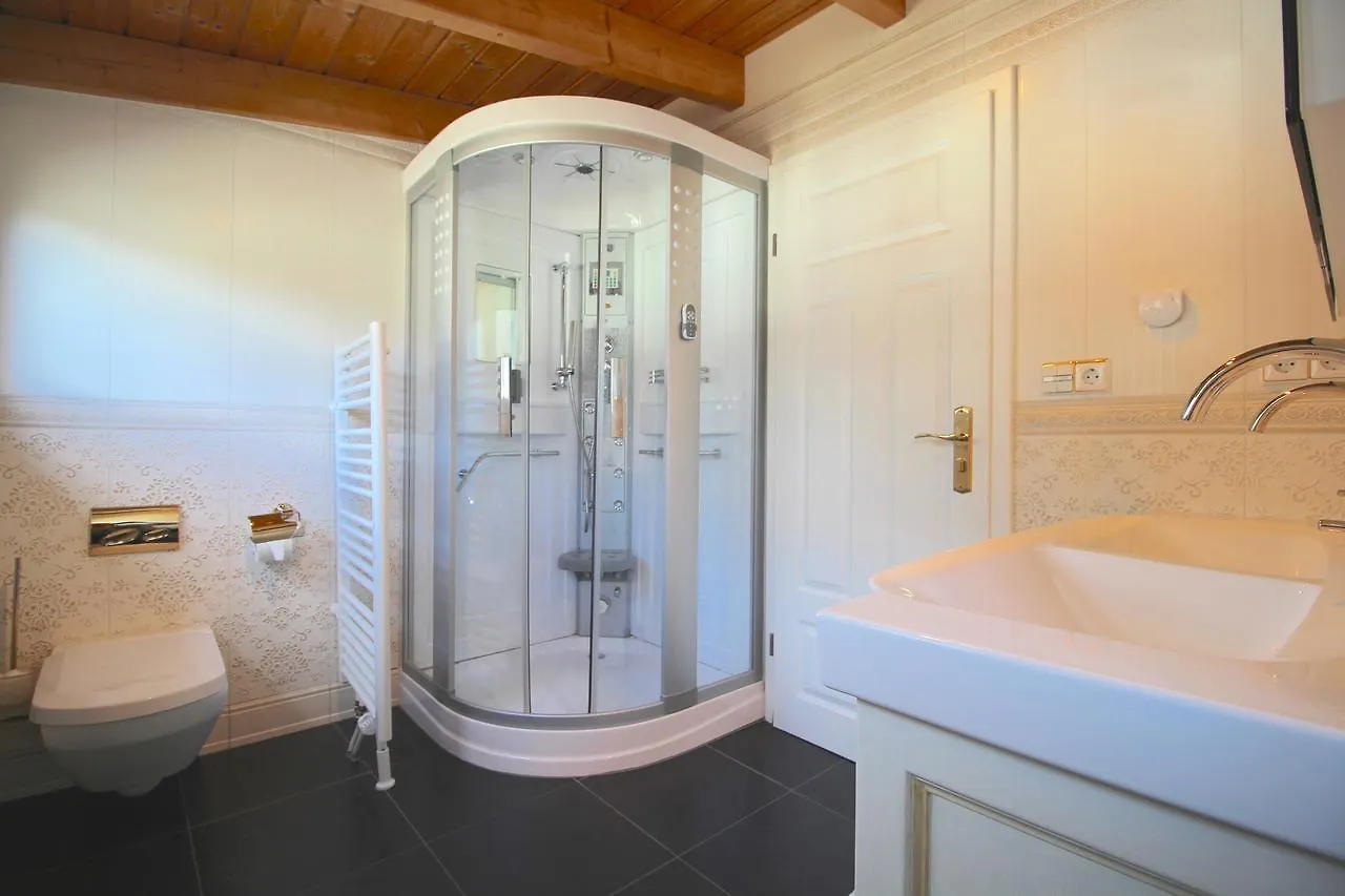 Himmelschloesschen & Chalet Rose Garmisch-Partenkirchen Germany